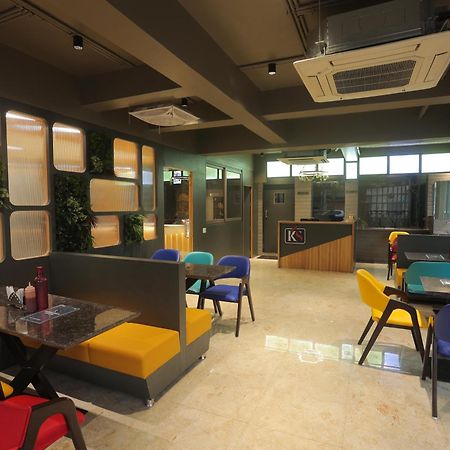 Hotel Shayan Inn Rajkot Exterior photo