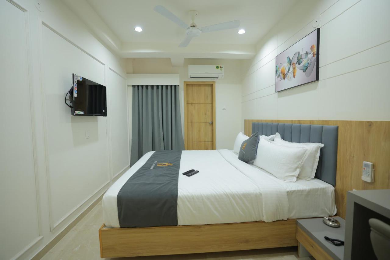 Hotel Shayan Inn Rajkot Exterior photo