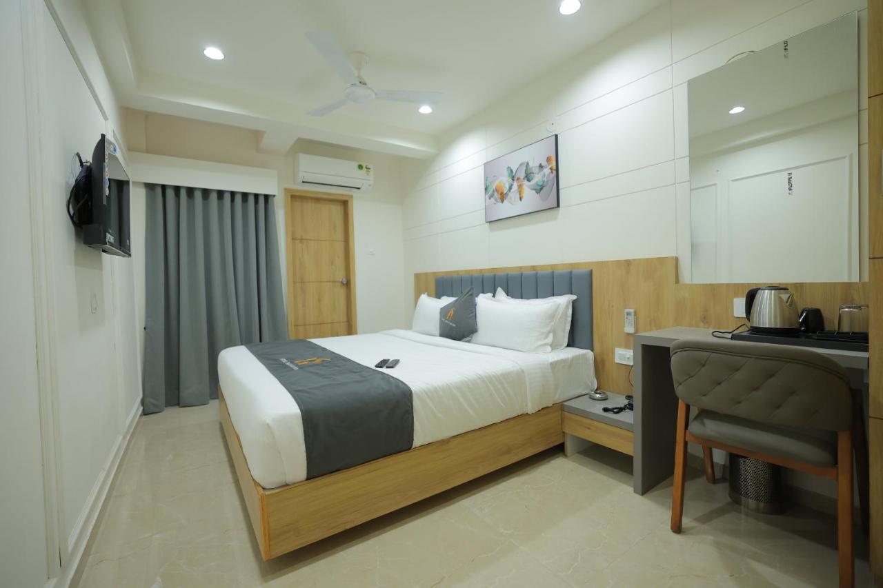 Hotel Shayan Inn Rajkot Exterior photo