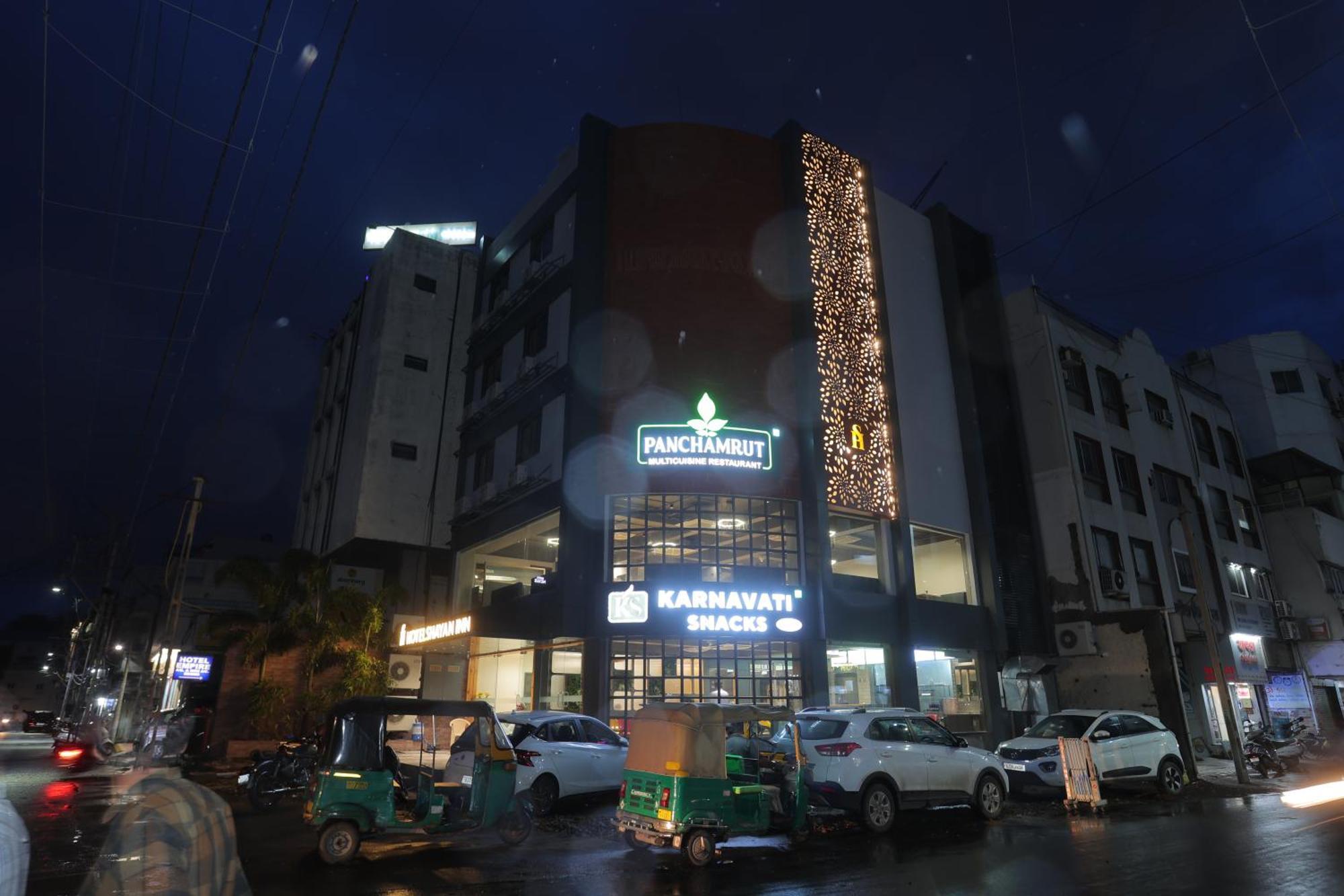 Hotel Shayan Inn Rajkot Exterior photo
